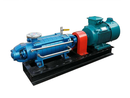 Horisontell flerstegs centrifugalpump